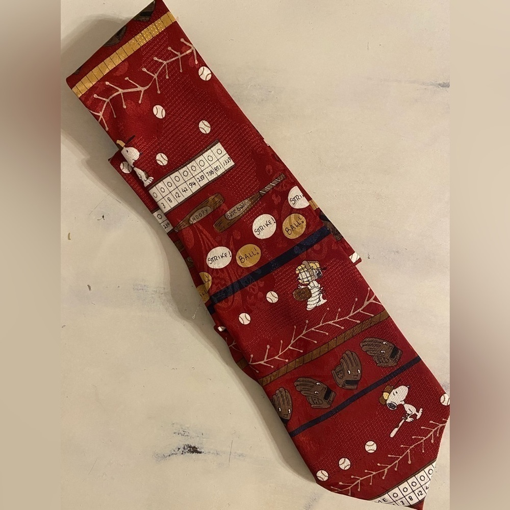 Vintage Peanuts Snoopy Baseball Red Novelty Necktie
